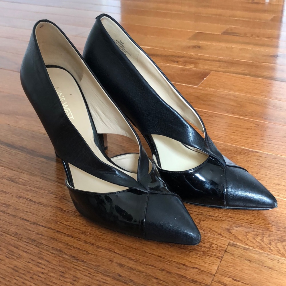 Black Pumps!